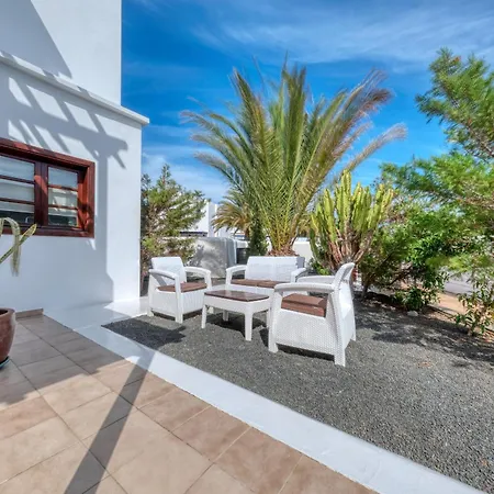 Casa Albi - Shared Pool With Bbq By Lanzarote * Playa Blanca