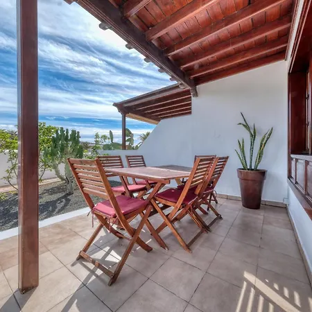 Casa Albi - Shared Pool With Bbq By Lanzarote Casa vacanze *