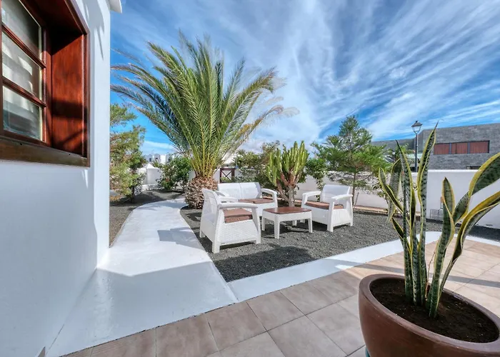בית נופש Casa Albi - Shared Pool With Bbq By Lanzarote פלאיה בלנקה